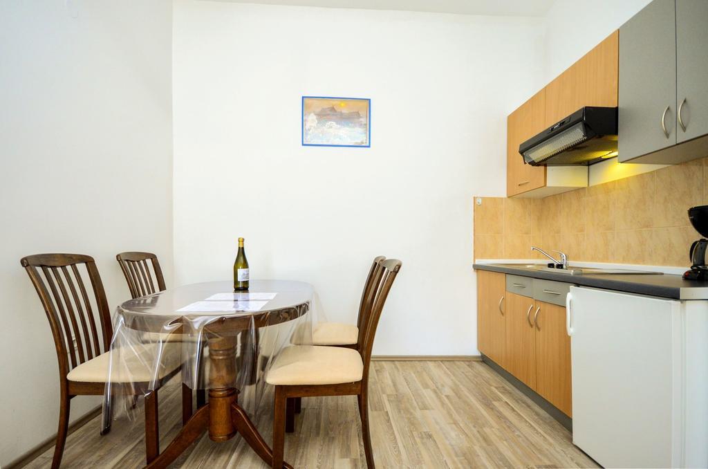 Apartman Apartments Romano