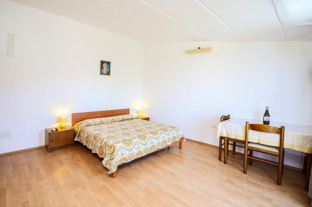 Apartman Apartments Romano